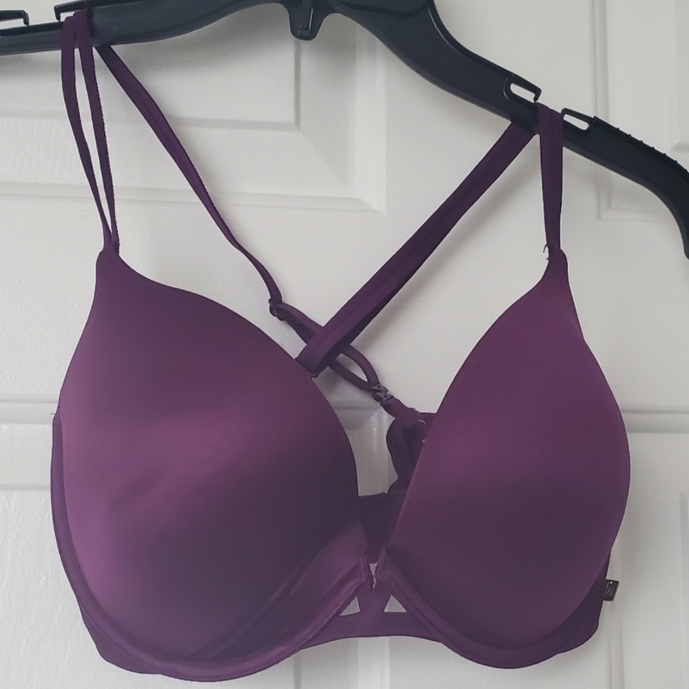 Victoria secret push up bras.